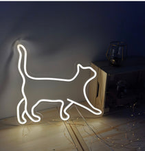 Carica l&#39;immagine nel visualizzatore di Gallery, Gatto neon
